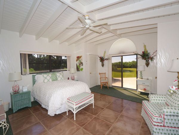Beachfront Naples Vacation Home With Private Pool