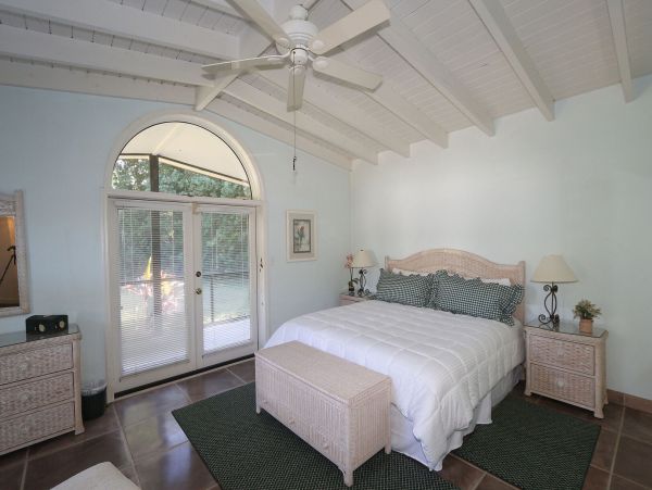 Beachfront Naples Vacation Home With Private Pool