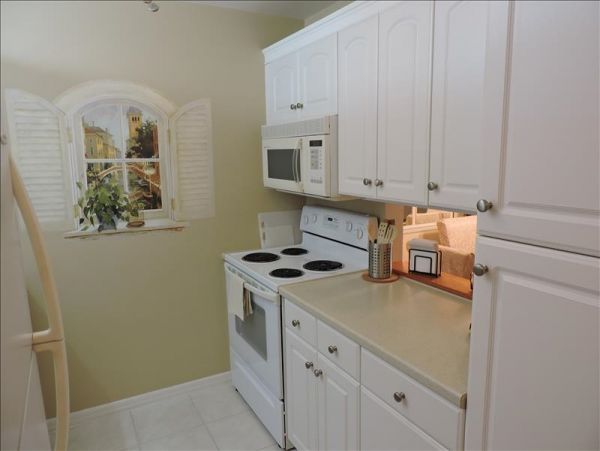 Naples Condo 965742