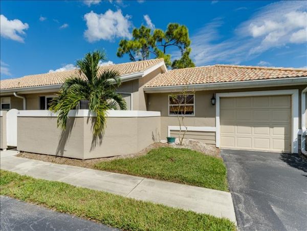 Naples Condo 965755