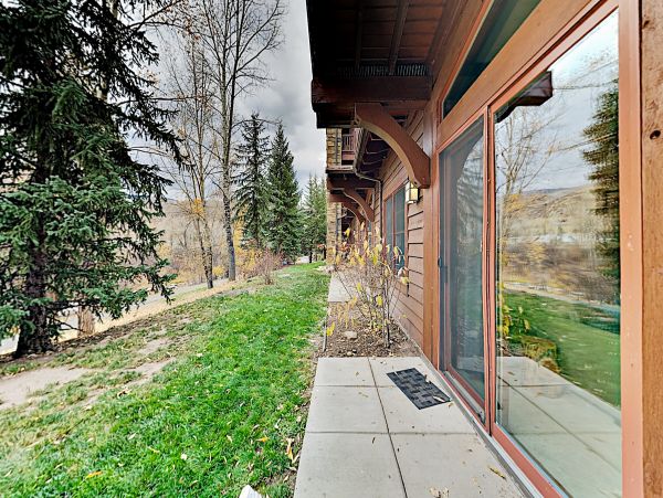 Walk to Lift 2 Bedroom Vacation Condo in Vail