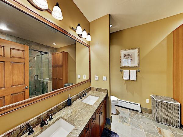 Walk to Lift 2 Bedroom Vacation Condo in Vail