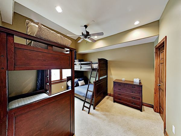 Walk to Lift 2 Bedroom Vacation Condo in Vail