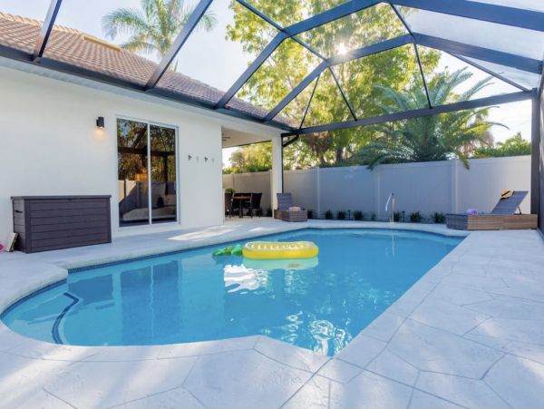Renovated 4 Bedroom Naples Vacation Home Vanderbilt Beach