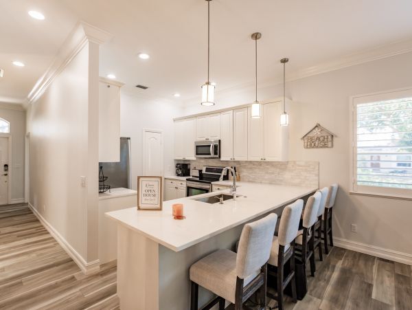 Renovated 4 Bedroom Naples Vacation Home Vanderbilt Beach