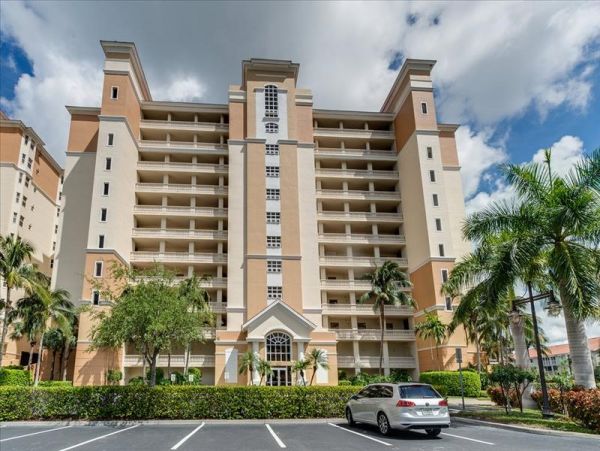 Naples Condo 965770