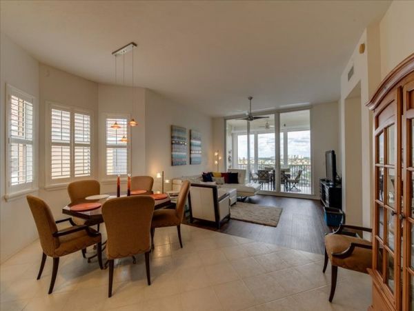 Naples Condo 965770
