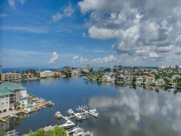 Naples Condo 965770