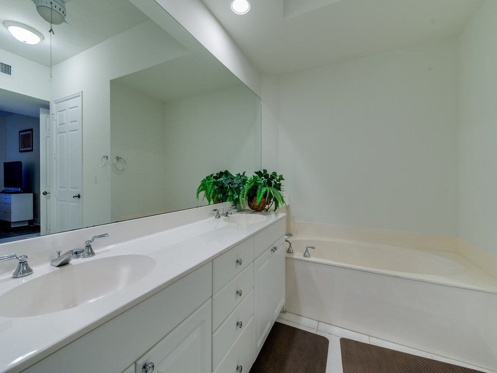 Naples Condo 965770