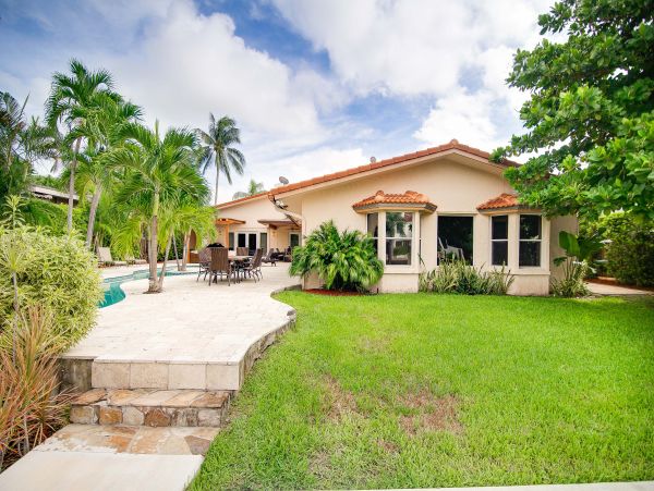 Fort Lauderdale Luxury Five Bedroom Vacation Home