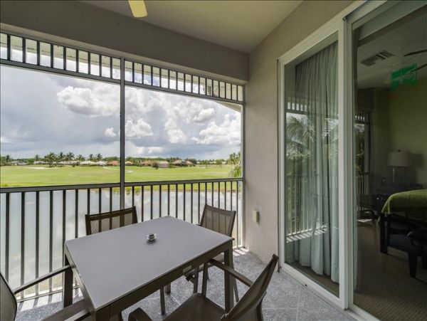 Naples Condo 965774