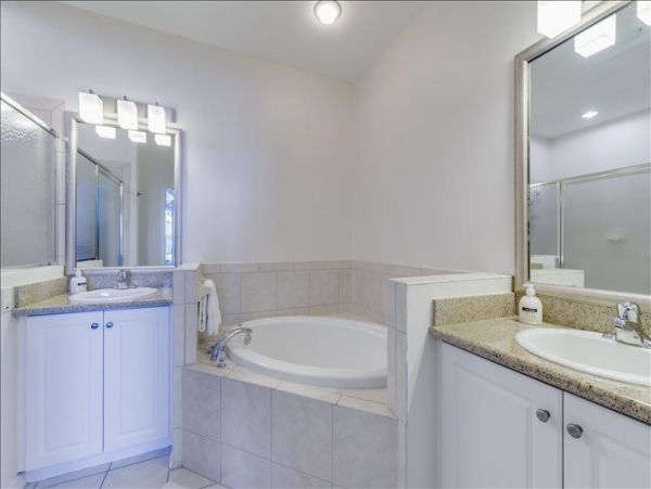 Naples Condo 965774