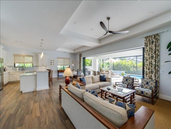 Naples Home 965775