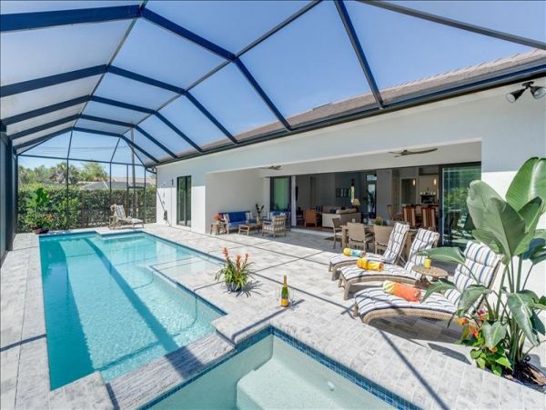 Naples Home 965775