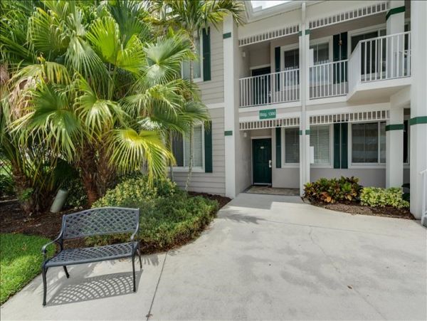 Naples Condo 965778