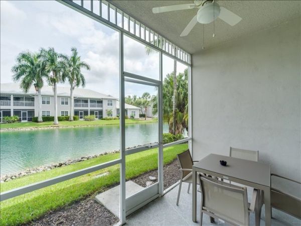 Naples Condo 965779