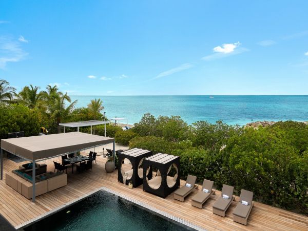 Oceanview Turks and Caicos Pool Home Plus Guest House