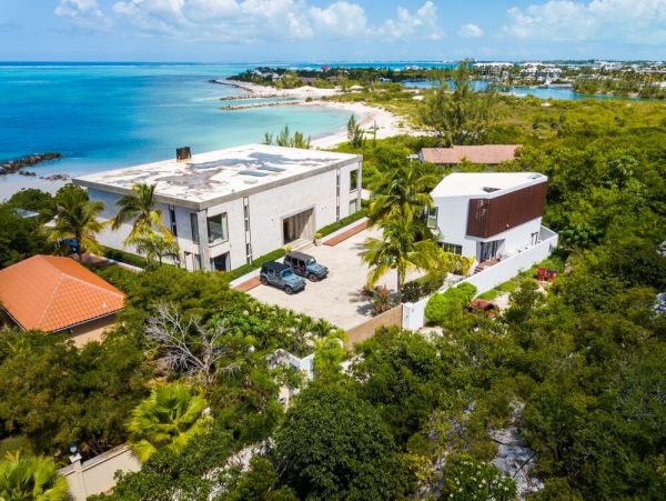 Oceanview Turks and Caicos Pool Home Plus Guest House