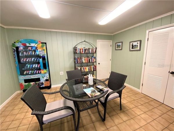 Short Walk to Beach Longboat Key Vacation Condo Two Bedroom