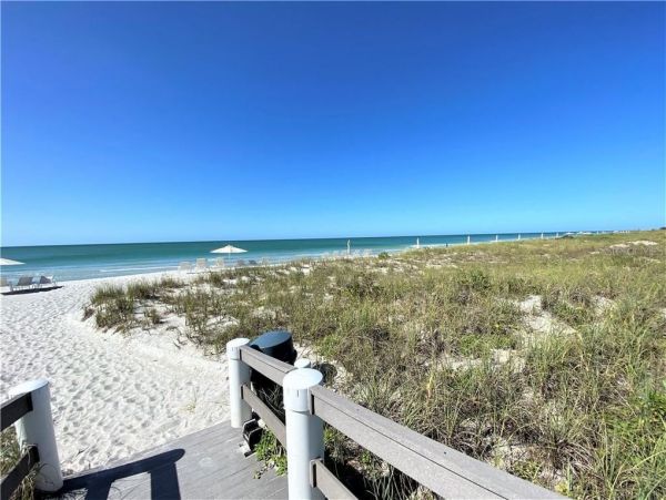 Short Walk to Beach Longboat Key Vacation Condo Two Bedroom