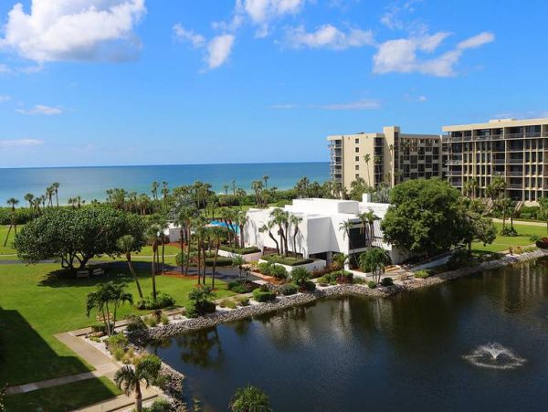 Short Walk to Beach Longboat Key Vacation Condo Two Bedroom