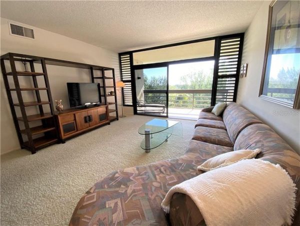 Short Walk to Beach Longboat Key Vacation Condo Two Bedroom