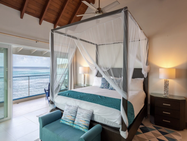 Virgin Gorda 4 bedroom Beach Villa with Pool