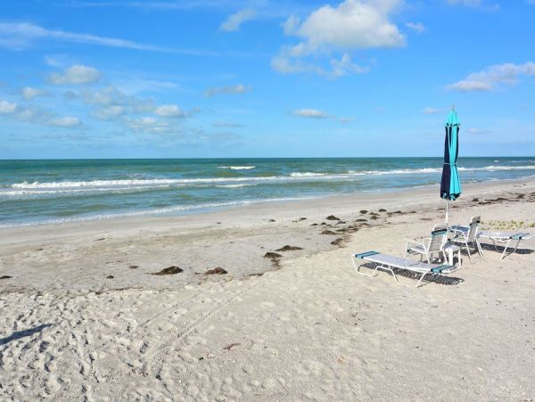 Longboat Key 2 Bedroom Beachfront Condo Direct Gulf Views