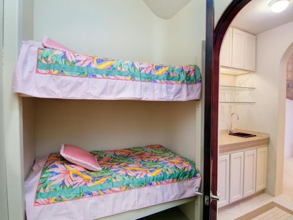 British Virgin Islands Home 965833