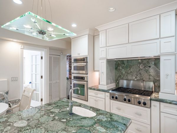 Hollywood Home 965836