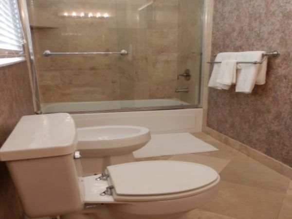 Hollywood Condo 965837