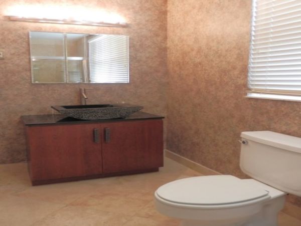 Hollywood Condo 965837