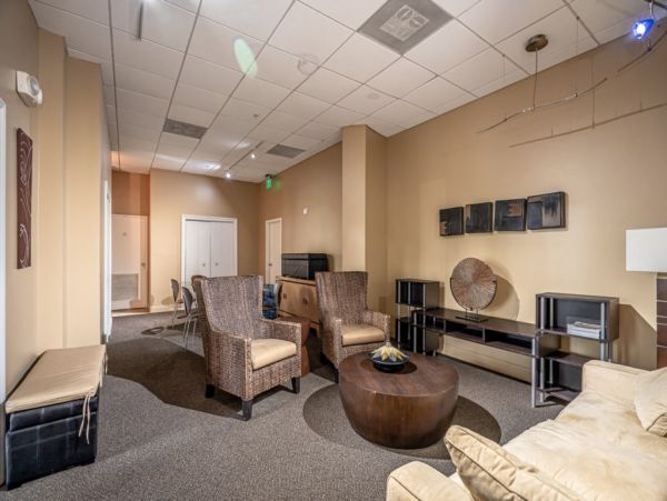 Hollywood Condo 965838