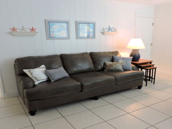 Hollywood Condo 965839