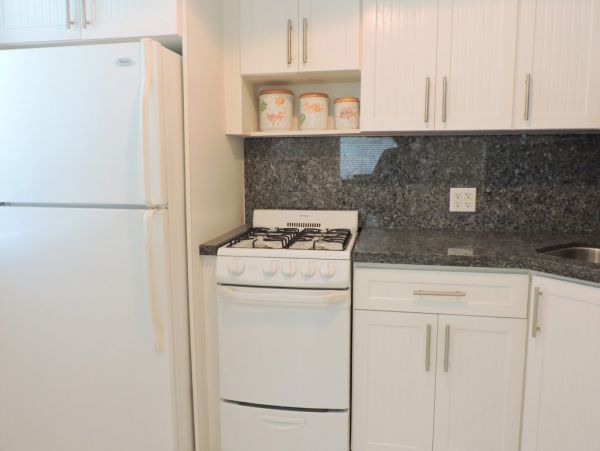 Hollywood Condo 965839