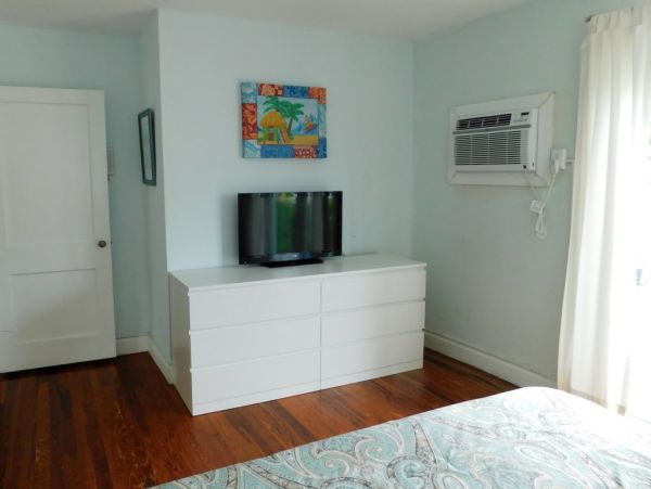 Hollywood Condo 965839