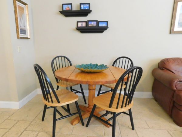 Hollywood Condo 965841