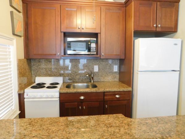 Hollywood Condo 965841