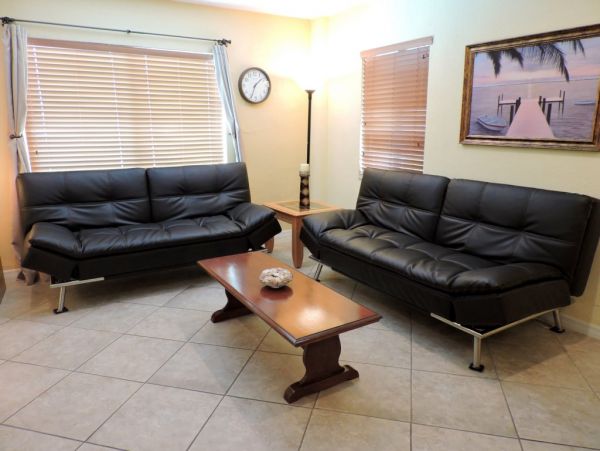 Hollywood Condo 965842