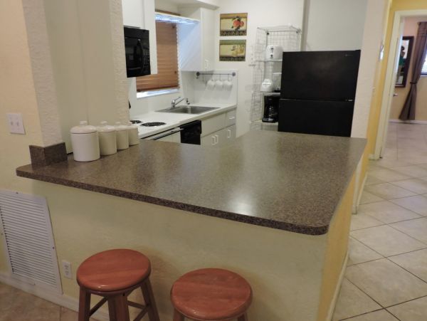 Hollywood Condo 965842