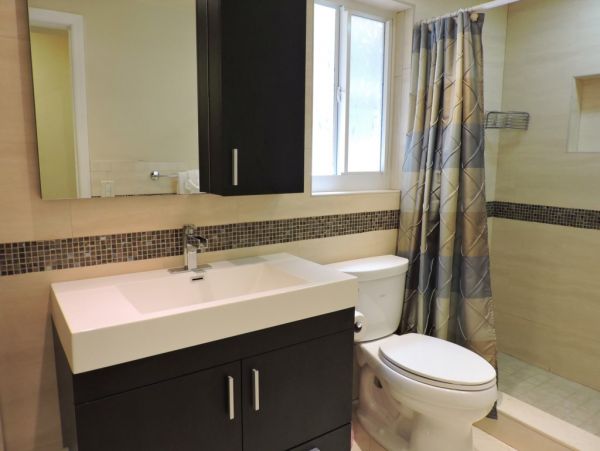 Hollywood Condo 965842