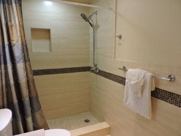 Hollywood Condo 965842