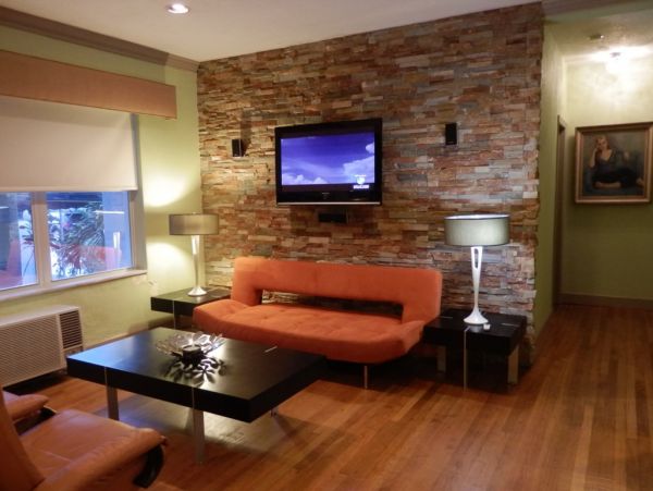Hollywood Condo 965843