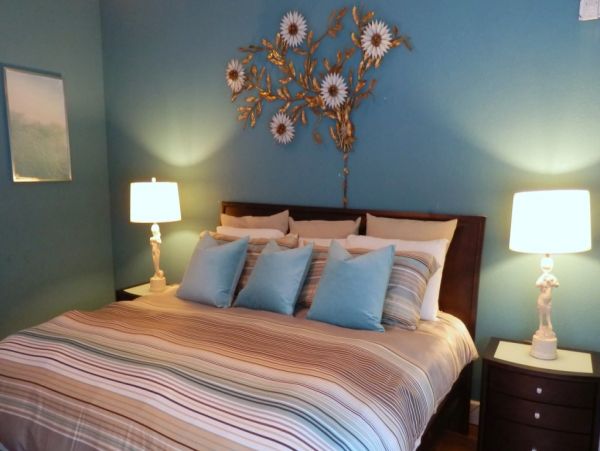 Hollywood Condo 965843