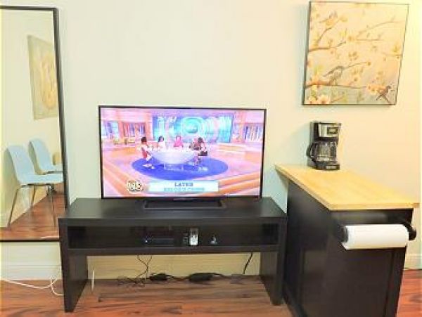 Hollywood Condo 965844