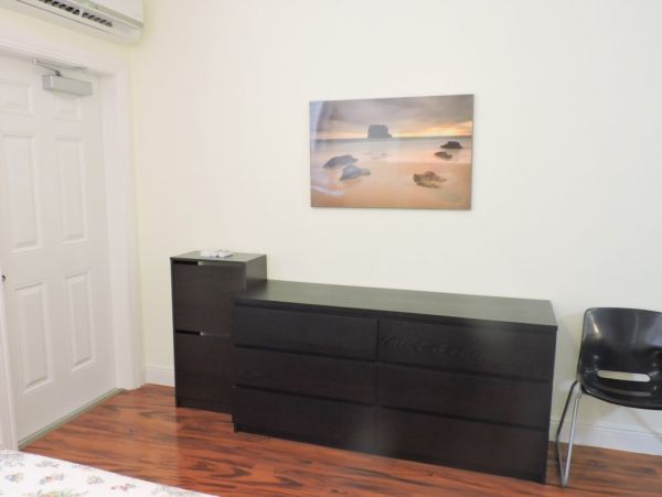 Hollywood Condo 965844