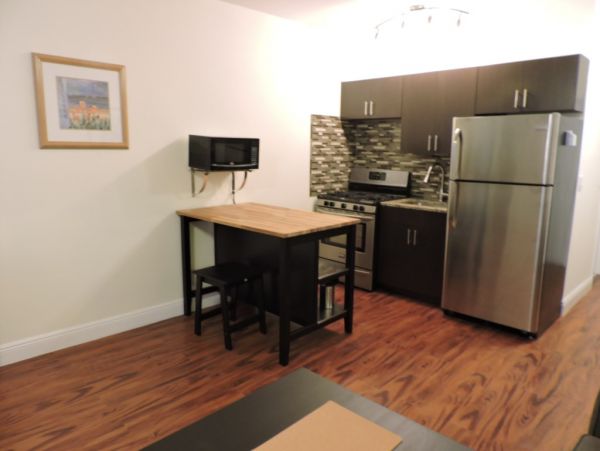 Hollywood Condo 965845
