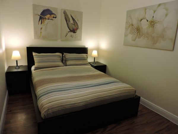 Hollywood Condo 965846