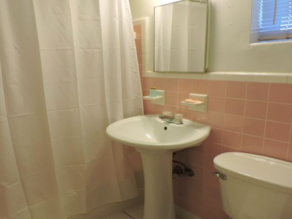 Hollywood Condo 965850