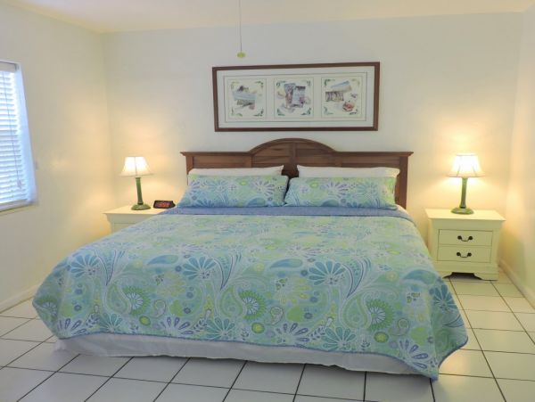 Hollywood Condo 965855